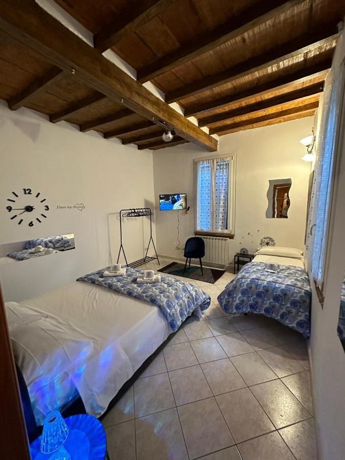 Appartement Aosta 3 à Parme Extérieur photo