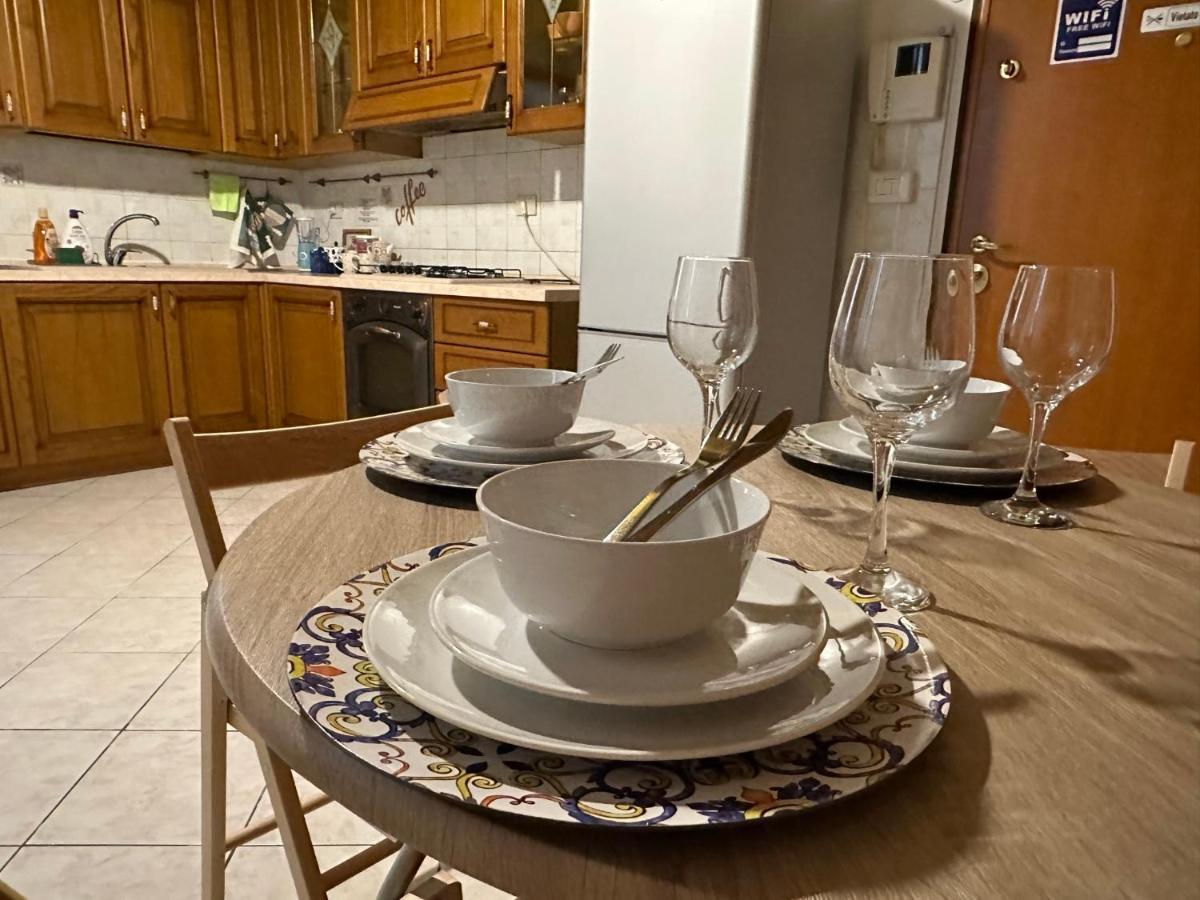 Appartement Aosta 3 à Parme Extérieur photo