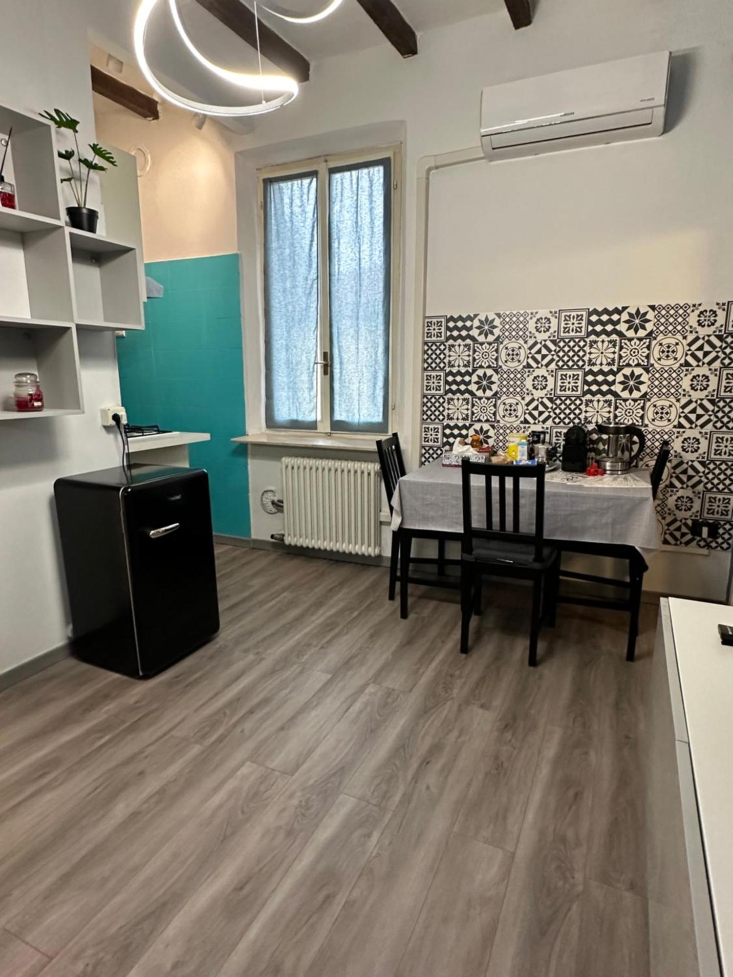Appartement Aosta 3 à Parme Extérieur photo