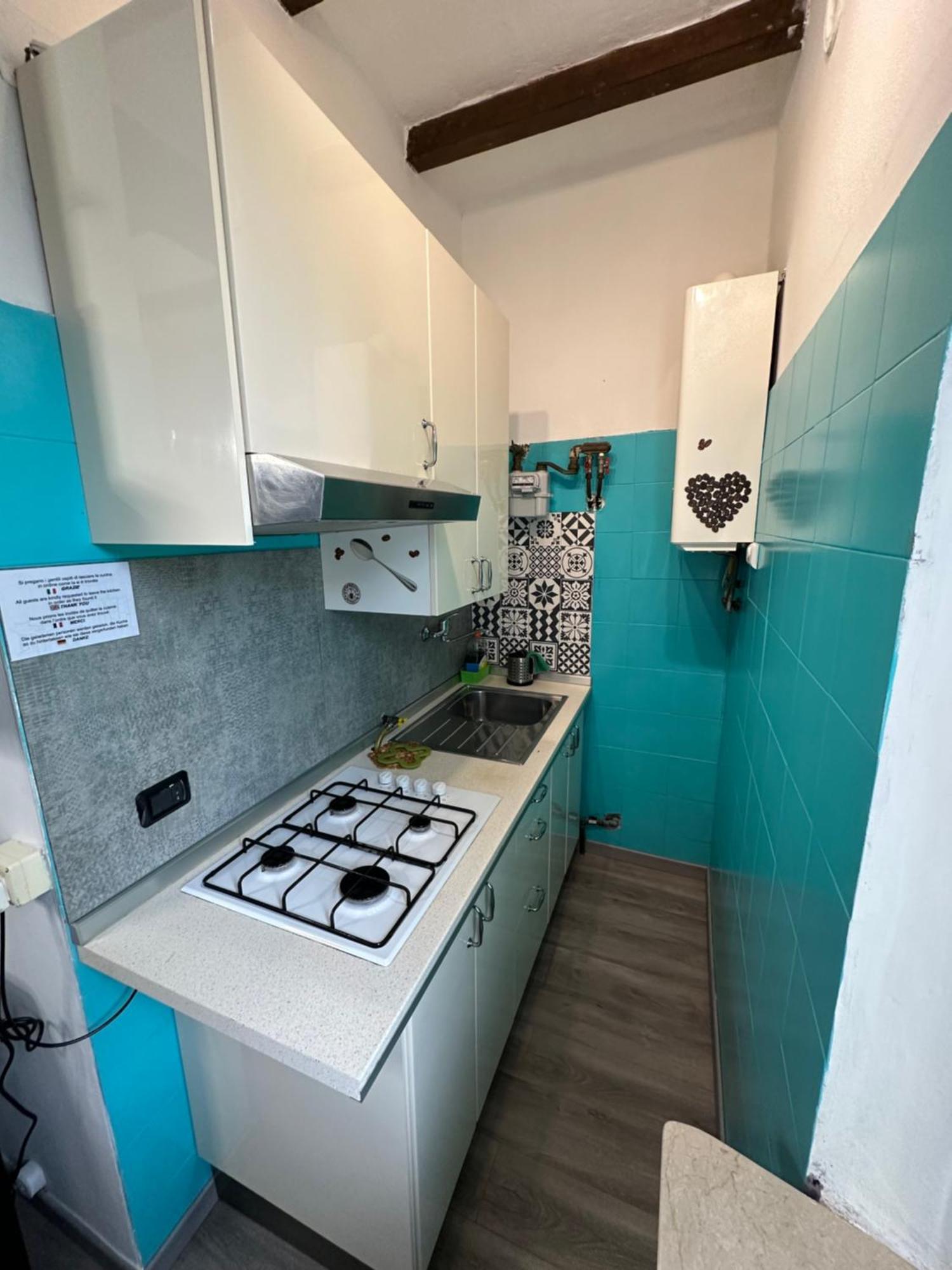 Appartement Aosta 3 à Parme Extérieur photo